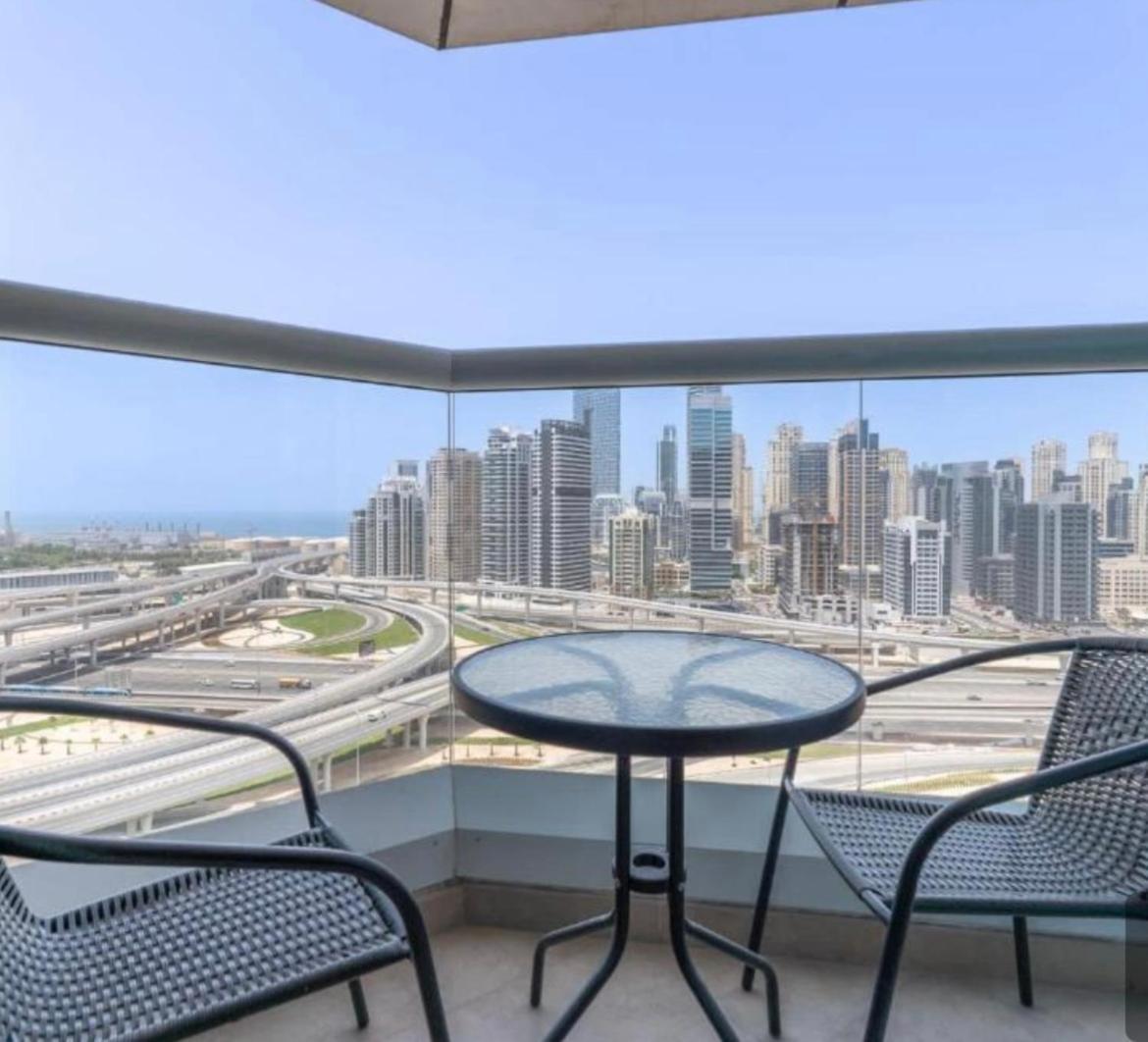 Apartment Jumeirah Towers Dubai